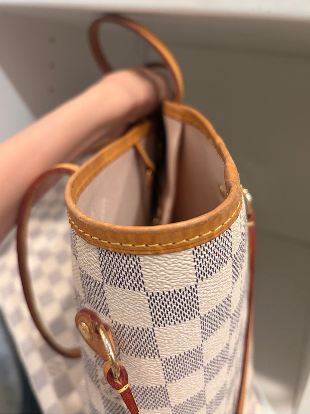 Louis Vuitton Neverfull - Picture 4 of 10